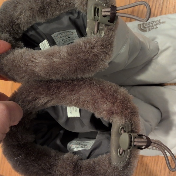 The North Face 700 Women's Nuptse Apres Booties Goose Down Insulated - Picture 9 of 14